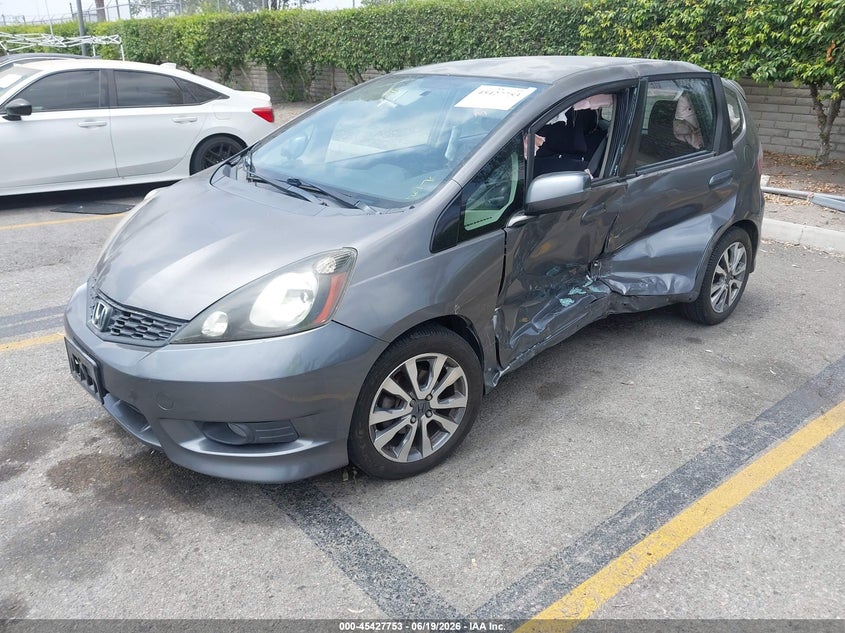 2013 Honda Fit VIN JHMGE8H60DC057874 IAAI salvage auction — SIDE, Salvage (California), sold $925 on 2026-07-14 (photo 2)
