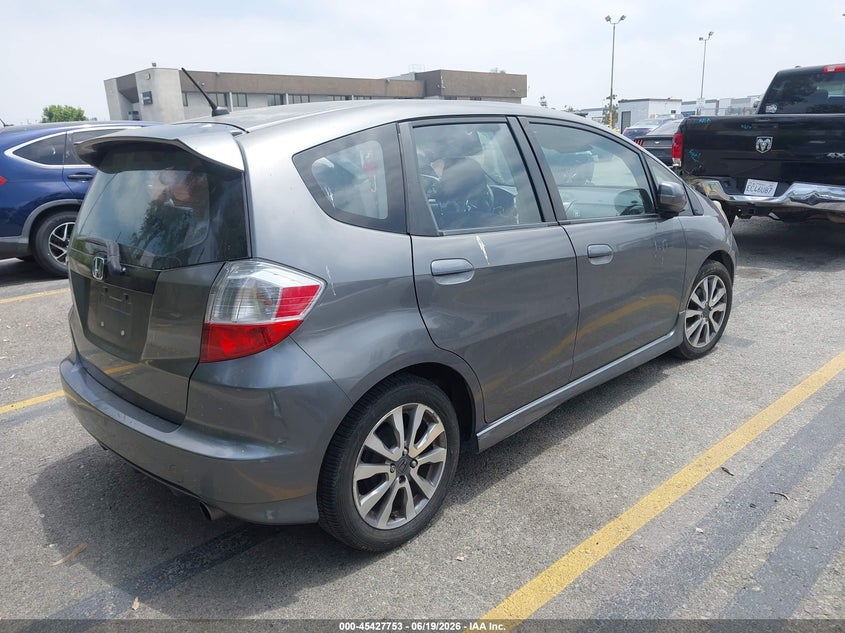 2013 Honda Fit VIN JHMGE8H60DC057874 IAAI salvage auction — SIDE, Salvage (California), sold $925 on 2026-07-14 (photo 4)