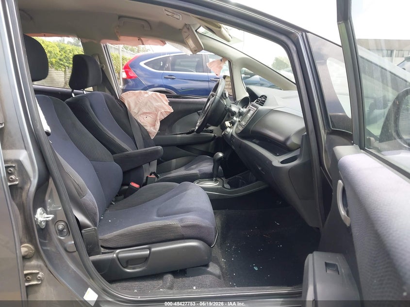2013 Honda Fit VIN JHMGE8H60DC057874 IAAI salvage auction — SIDE, Salvage (California), sold $925 on 2026-07-14 (photo 5)