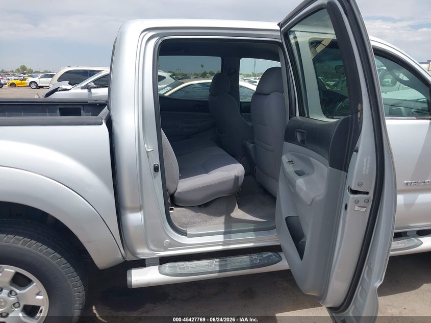 2005 Toyota Tacoma VIN 5TEJU62N15Z104623 IAAI salvage auction — FRONT END, Salvage (Arizona), sold $2,250 on 2026-07-21 (photo 8)