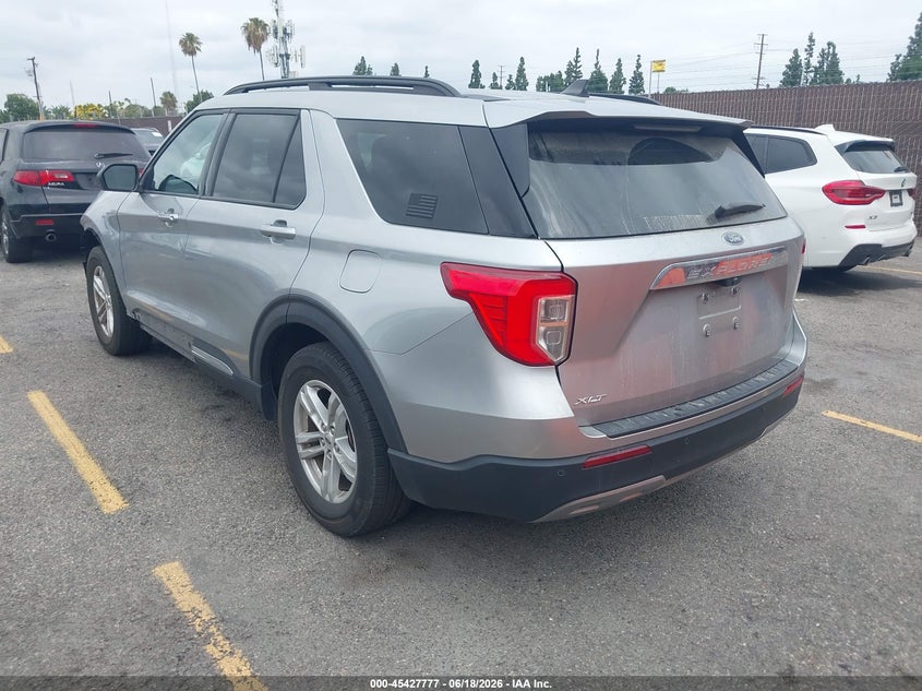 2023 Ford Explorer VIN 1FMSK7DH5PGC39620 IAAI salvage auction — FRONT END, Salvage Title, sold $7,400 on 2026-07-29 (photo 3)