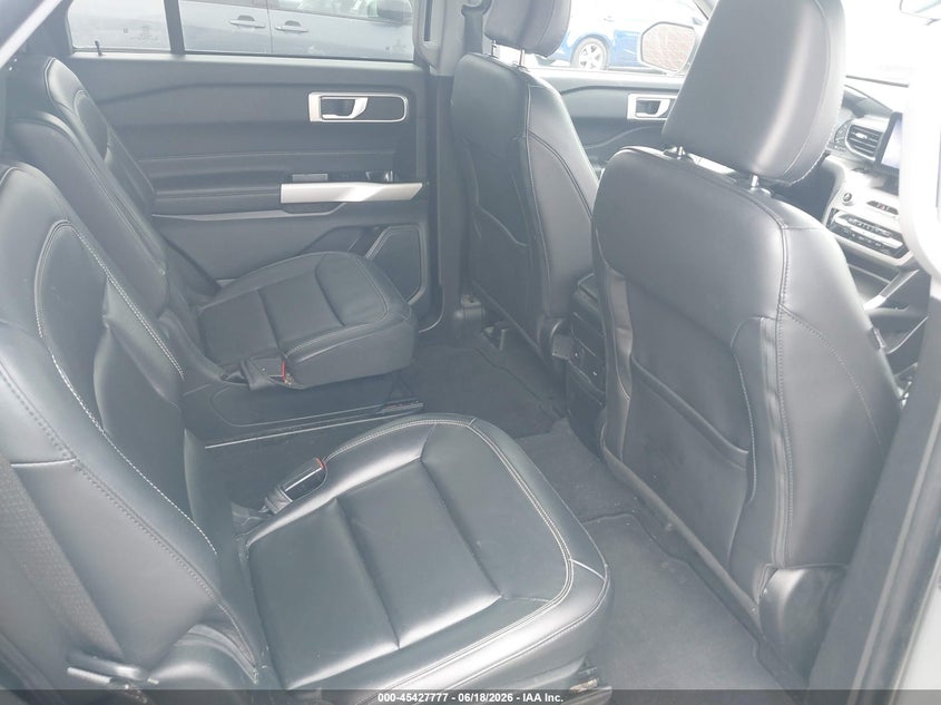 2023 Ford Explorer VIN 1FMSK7DH5PGC39620 IAAI salvage auction — FRONT END, Salvage Title, sold $7,400 on 2026-07-29 (photo 8)