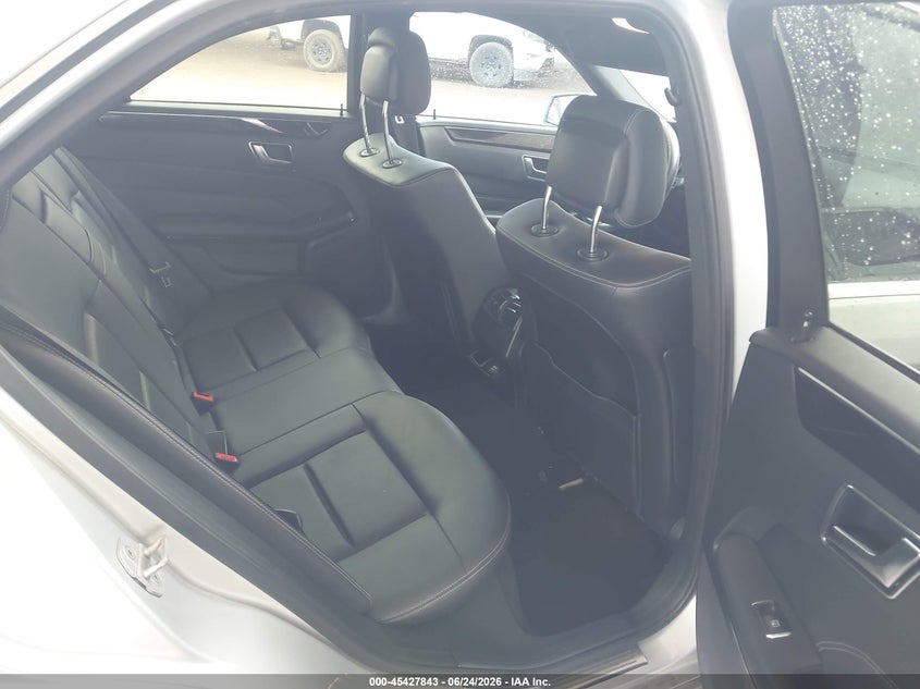 2016 Mercedes-benz E-class VIN WDDHF5KB1GB267939 IAAI salvage auction — NORMAL WEAR, Bill Of Sale (Arizona), sold $3,600 on 2026-08-11 (photo 8)