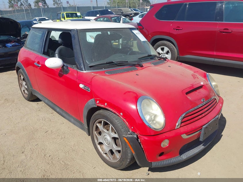 2005 Mini Cooper VIN WMWRE33575TG96718 IAAI salvage auction — RIGHT FRONT, Salvage (California), sold $275 on 2026-07-29 (photo 1)