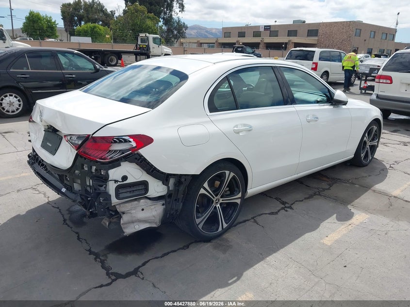 2024 Mercedes-benz C-klasse VIN W1KAF4GB0RR177289 IAAI salvage auction — REAR END, Salvage Title, sold $15,500 on 2026-07-29 (photo 4)