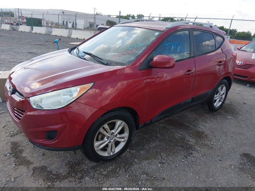 2010 Hyundai Tucson VIN KM8JU3AC3AU098482 IAAI salvage auction — NORMAL WEAR, Clear (Tennessee), sold $1,375 on 2026-07-16 (photo 6)