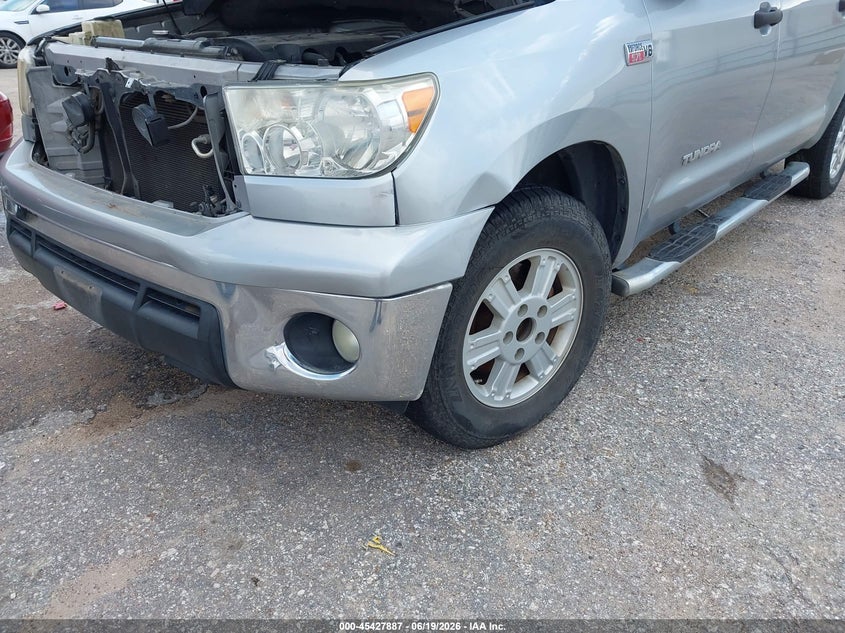 2011 Toyota Tundra VIN 5TFEY5F16BX113733 IAAI salvage auction — NORMAL WEAR, Original (Texas), sold $5,650 on 2026-07-08 (photo 6)