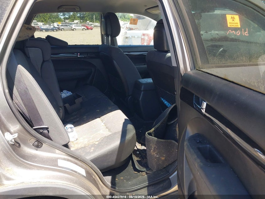 2013 Kia Sorento VIN 5XYKTDA27DG319094 IAAI salvage auction — NORMAL WEAR, Clear-Dealer Only (Alaska), sold $725 on 2026-07-29 (photo 8)