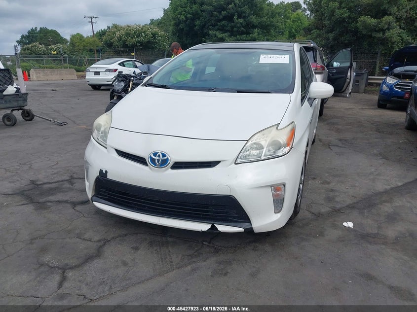2014 Toyota Prius VIN JTDKN3DU2E1794025 IAAI salvage auction — NORMAL WEAR, Clear (North Carolina), sold $3,950 on 2026-07-23 (photo 6)