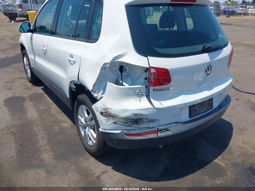 2017 Volkswagen Tiguan VIN WVGAV7AX9HK041815 IAAI salvage auction — LEFT REAR, Salvage (California), sold $1,950 on 2026-07-15 (photo 3)