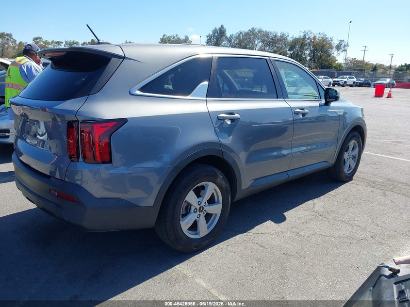 2023 Kia Sorento VIN 5XYRG4LC2PG165715 IAAI salvage auction — REAR END, Salvage (California), sold $5,550 on 2026-07-17 (photo 4)