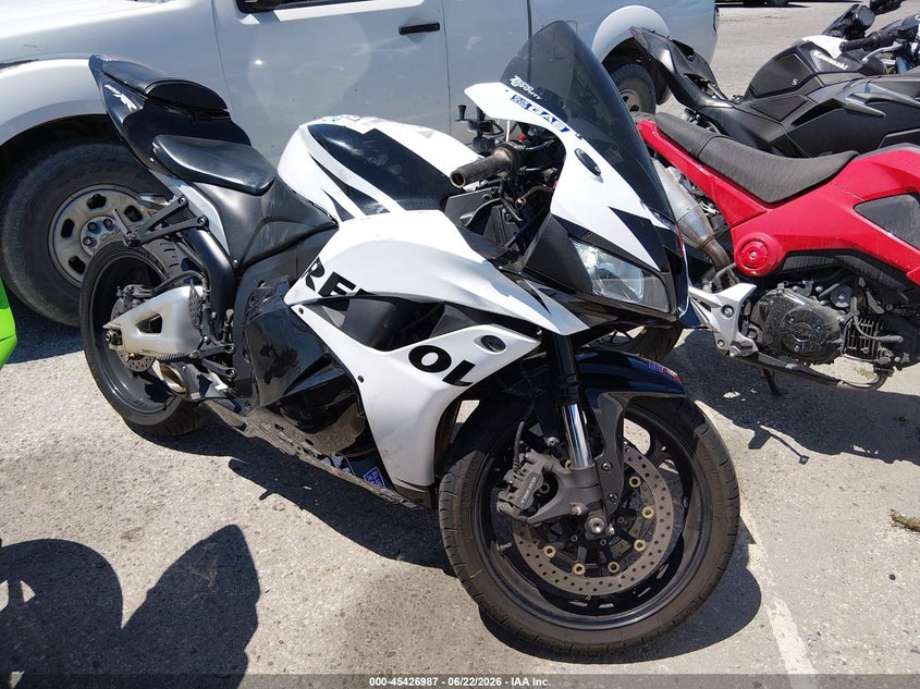 2011 Honda Cbr600 VIN JH2PC4012BK400081 IAAI salvage auction — FRONT END, Salvage (California), sold $2,100 on 2026-07-07 (photo 1)