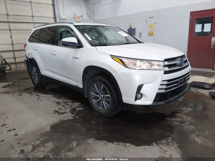 2019 Toyota Highlander VIN 5TDJGRFH4K5054080 IAAI salvage auction — REAR END, Salvage Title, sold $8,800 on 2026-07-12 (photo 1)