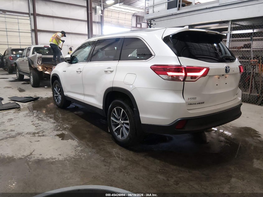 2019 Toyota Highlander VIN 5TDJGRFH4K5054080 IAAI salvage auction — REAR END, Salvage Title, sold $8,800 on 2026-07-12 (photo 3)