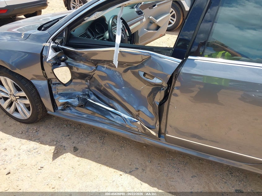 2017 Volkswagen Passat VIN 1VWCT7A39HC080637 IAAI salvage auction — LEFT SIDE, Salvage Title, sold $2,450 on 2026-07-23 (photo 6)