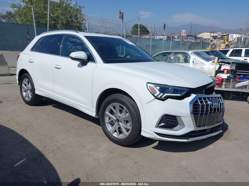 2024 Audi Q3 VIN WA1AUCF31R1117132 — IAAI salvage auction photo