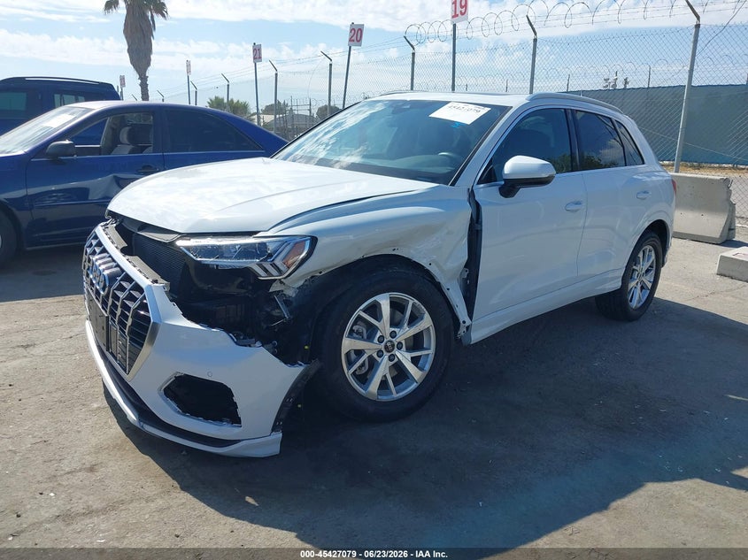 2024 Audi Q3 VIN WA1AUCF31R1117132 IAAI salvage auction — LEFT FRONT, Salvage Title, sold $7,300 on 2026-08-20 (photo 2)