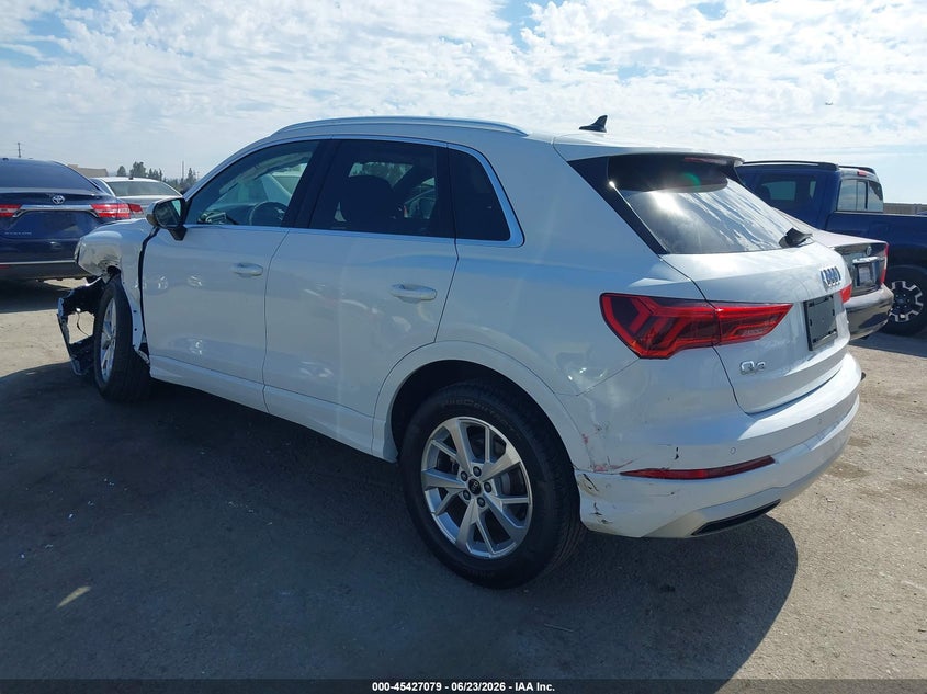 2024 Audi Q3 VIN WA1AUCF31R1117132 IAAI salvage auction — LEFT FRONT, Salvage Title, sold $7,300 on 2026-08-20 (photo 3)