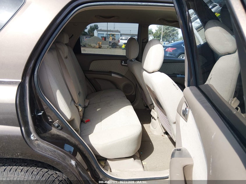 2007 Kia Sportage VIN KNDJE723277348812 IAAI salvage auction — NORMAL WEAR, Peddle Clear Public-Restricted (Oregon), sold $250 on 2026-07-20 (photo 8)