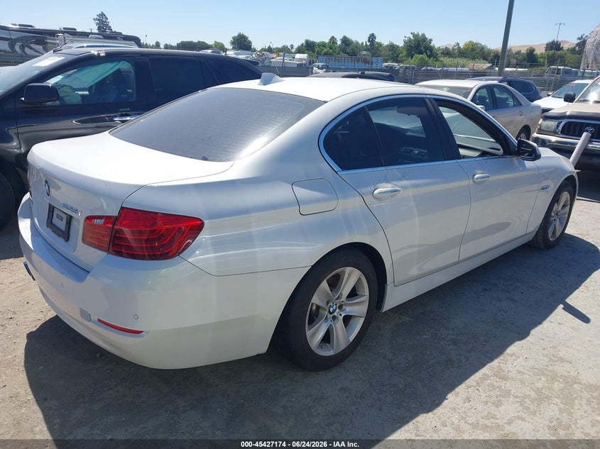 2015 BMW 5er VIN WBA5A5C5XFD516419 IAAI salvage auction — NORMAL WEAR, Clear - Dealer Only (California), sold $525 on 2026-07-09 (photo 4)