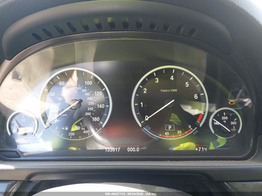 2015 BMW 5er VIN WBA5A5C5XFD516419 IAAI salvage auction — NORMAL WEAR, Clear - Dealer Only (California), sold $525 on 2026-07-09 (photo 7)