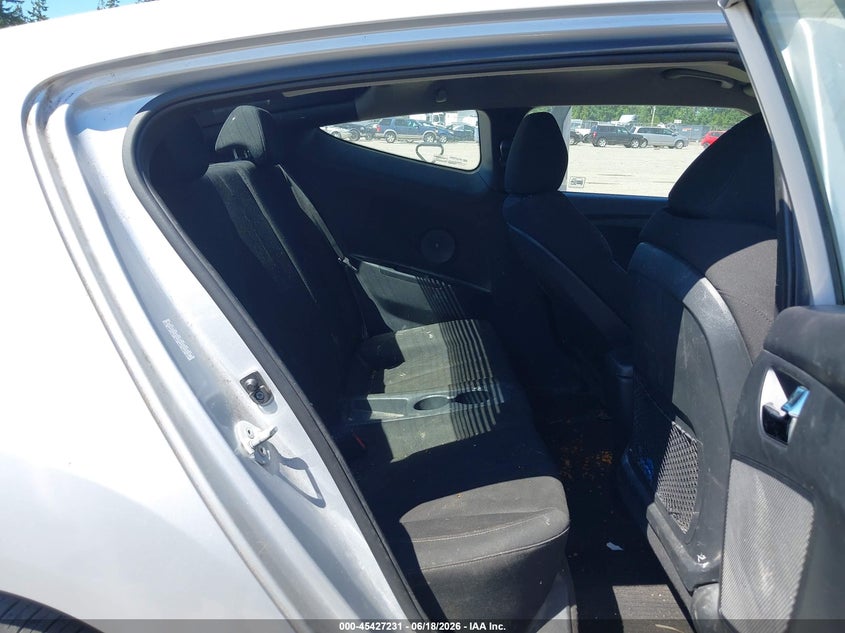 2016 Hyundai Veloster VIN KMHTC6AD9GU283618 IAAI salvage auction — RIGHT FRONT, Salvage Title, sold $425 on 2026-07-15 (photo 8)