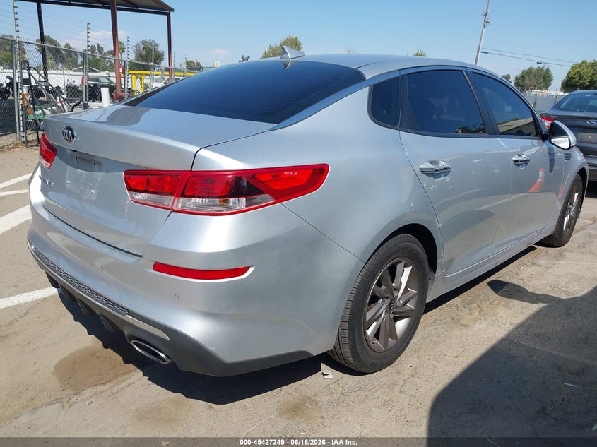 2020 Kia Optima VIN 5XXGT4L35LG422058 IAAI salvage auction — NORMAL WEAR, Salvage Title - Dealer (California), sold $3,375 on 2026-07-28 (photo 4)