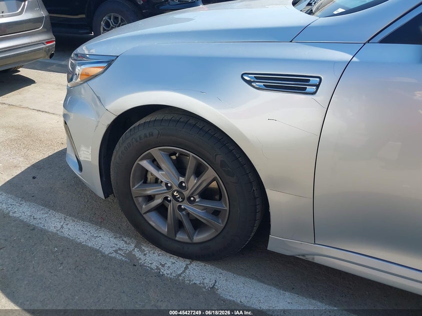 2020 Kia Optima VIN 5XXGT4L35LG422058 IAAI salvage auction — NORMAL WEAR, Salvage Title - Dealer (California), sold $3,375 on 2026-07-28 (photo 6)