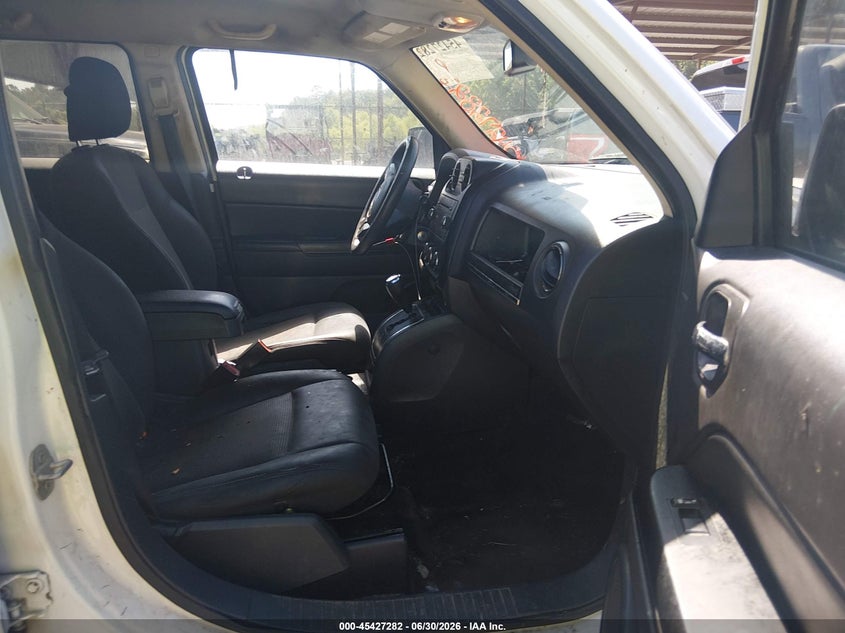 2016 Jeep Patriot VIN 1C4NJPBB6GD548615 IAAI salvage auction — NORMAL WEAR, Clear (Alabama), sold $250 on 2026-07-08 (photo 5)