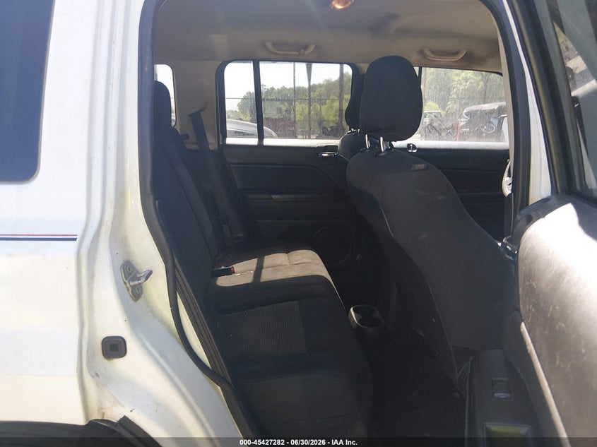 2016 Jeep Patriot VIN 1C4NJPBB6GD548615 IAAI salvage auction — NORMAL WEAR, Clear (Alabama), sold $250 on 2026-07-08 (photo 8)