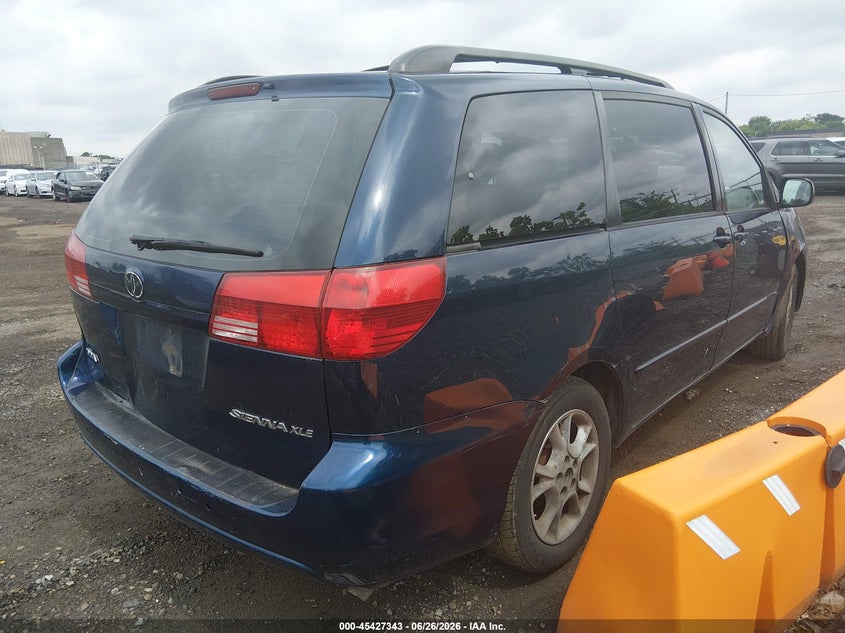 2005 Toyota Sienna VIN 5TDZA22C75S302655 IAAI salvage auction — NORMAL WEAR, Clear (New Jersey), sold $575 on 2026-07-29 (photo 4)