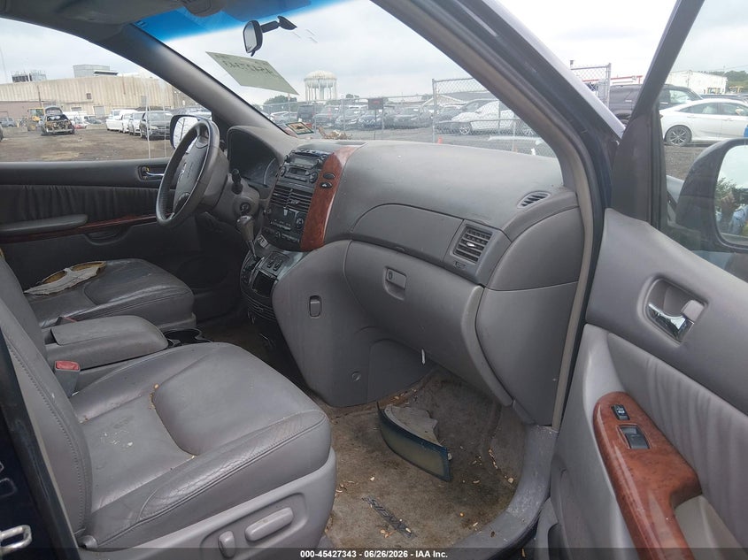 2005 Toyota Sienna VIN 5TDZA22C75S302655 IAAI salvage auction — NORMAL WEAR, Clear (New Jersey), sold $575 on 2026-07-29 (photo 5)