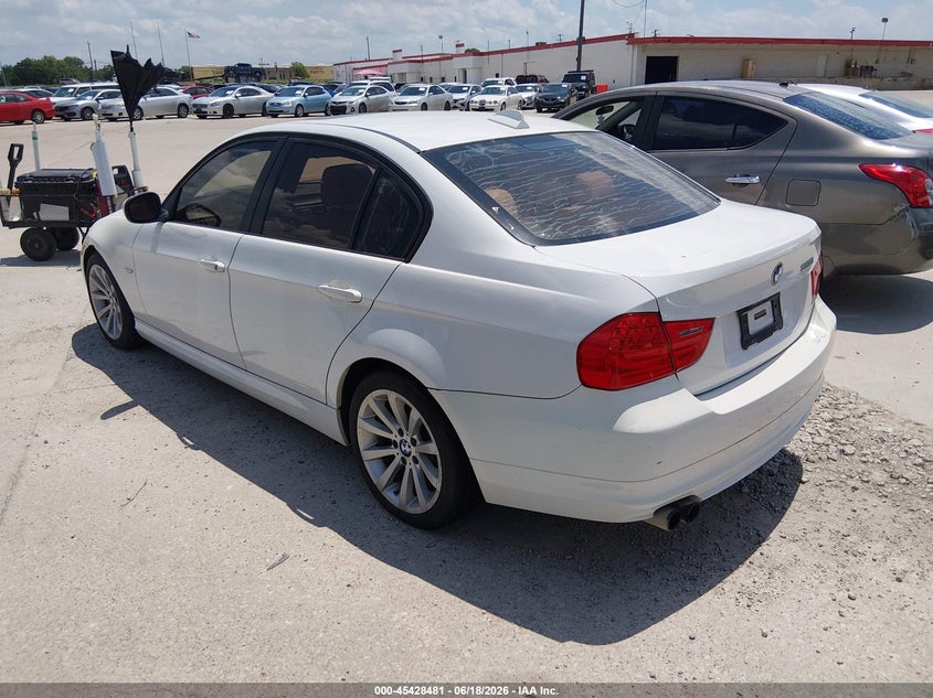 2011 BMW 3 series VIN WBAPH5G59BNM77955 IAAI salvage auction — NORMAL WEAR, Original (Texas), sold $600 on 2026-07-20 (photo 3)