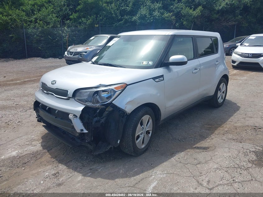 2015 Kia Soul VIN KNDJN2A24F7768033 IAAI salvage auction — UNKNOWN, Salvage Title, sold $25 on 2026-07-24 (photo 2)