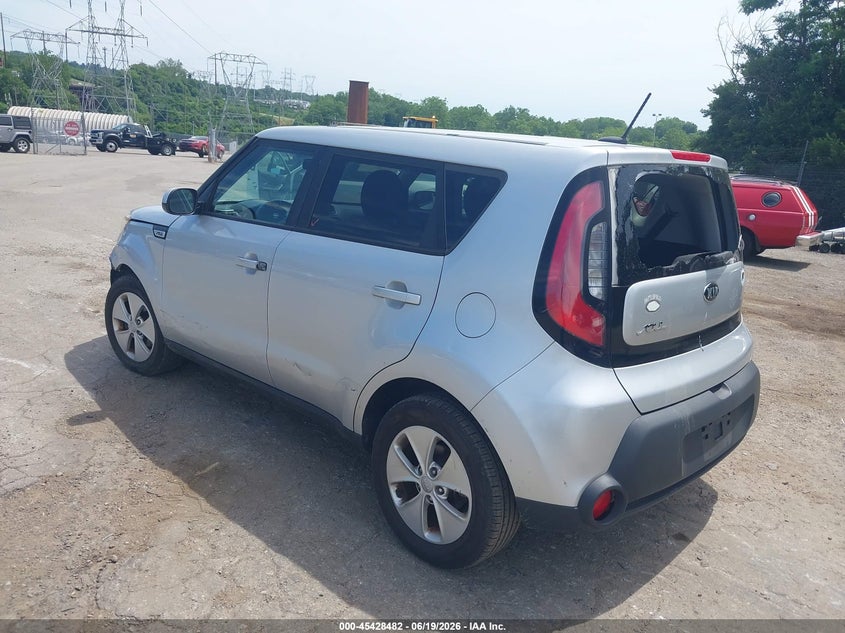 2015 Kia Soul VIN KNDJN2A24F7768033 IAAI salvage auction — UNKNOWN, Salvage Title, sold $25 on 2026-07-24 (photo 3)