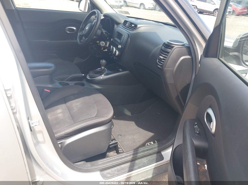 2015 Kia Soul VIN KNDJN2A24F7768033 IAAI salvage auction — UNKNOWN, Salvage Title, sold $25 on 2026-07-24 (photo 5)