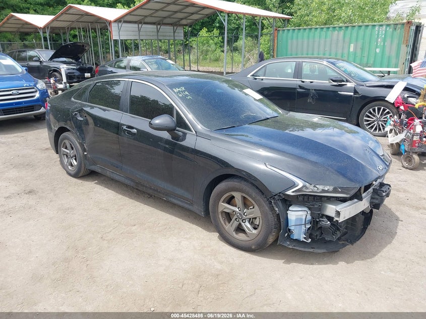 2021 Kia K5 VIN 5XXG14J24MG080653 IAAI salvage auction — LEFT FRONT, Salvage Title, sold $925 on 2026-07-28 (photo 1)
