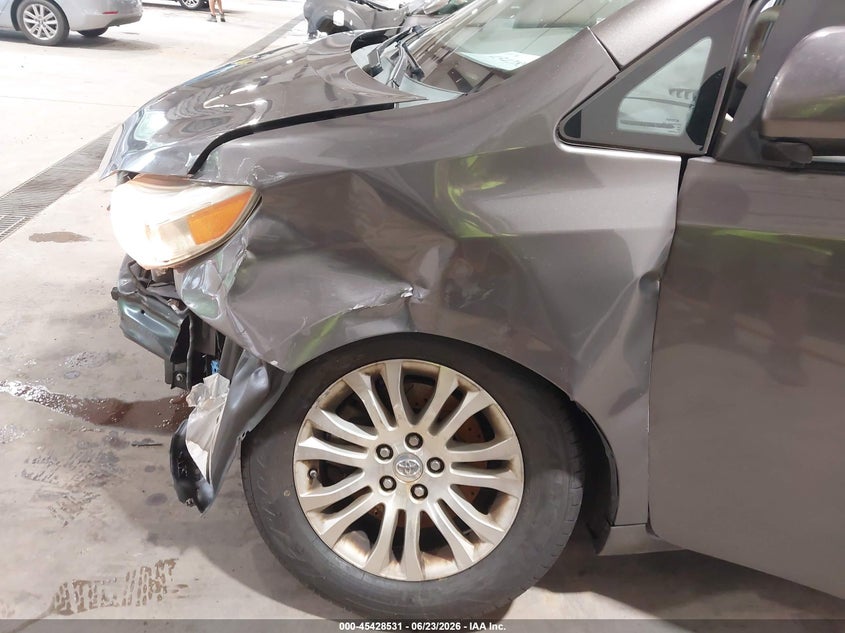 2014 Toyota Sienna VIN 5TDYK3DC5ES419923 IAAI salvage auction — LEFT FRONT, Salvage (Idaho), sold $2,700 on 2026-07-16 (photo 6)