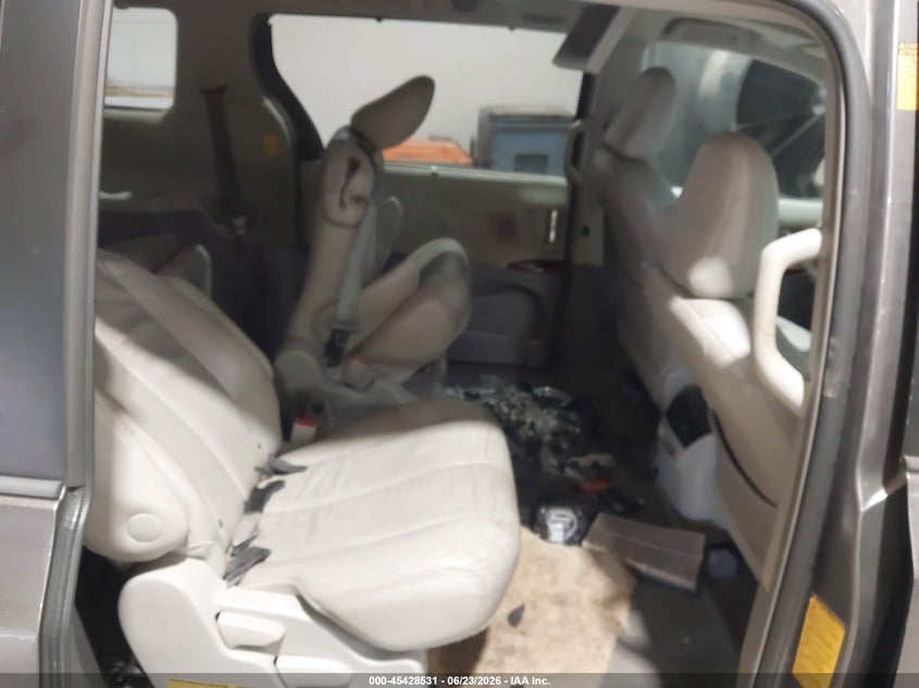 2014 Toyota Sienna VIN 5TDYK3DC5ES419923 IAAI salvage auction — LEFT FRONT, Salvage (Idaho), sold $2,700 on 2026-07-16 (photo 8)