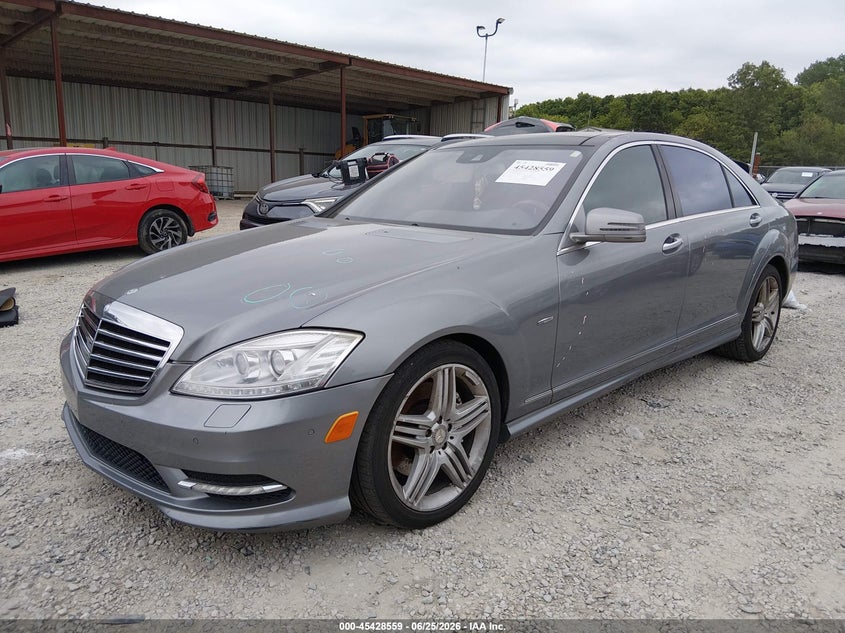 2012 Mercedes-benz S-klasse VIN WDDNG9EB0CA420054 IAAI salvage auction — FRONT & REAR, Salvage Title, sold $1,750 on 2026-08-02 (photo 2)