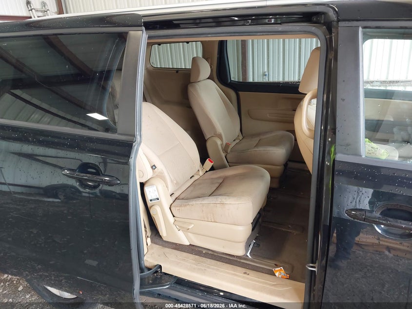 2016 Kia SEDONA VIN KNDMB5C13G6197623 IAAI salvage auction — FRONT END, Salvage Title, sold $25 on 2026-07-31 (photo 8)