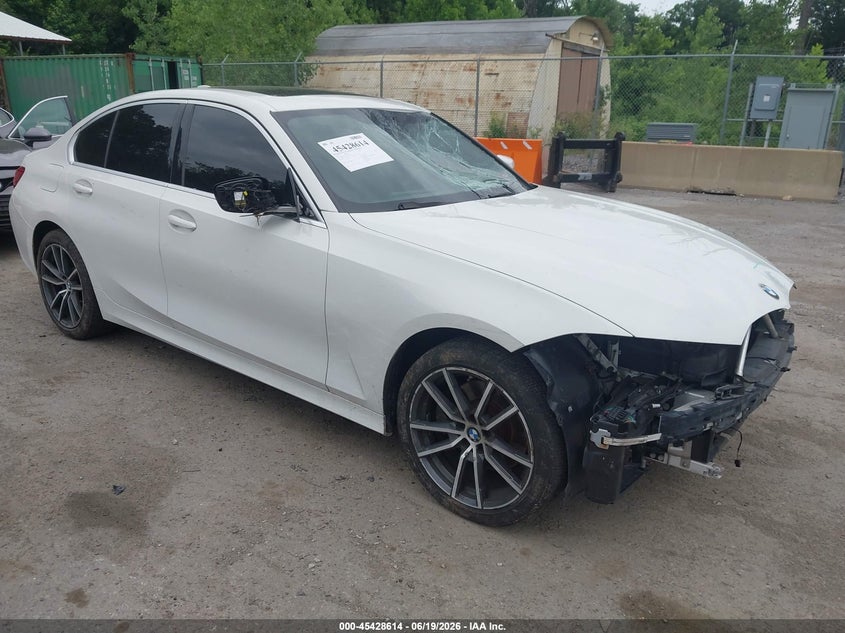 2019 BMW 3er VIN WBA5R7C51KFH17230 — IAAI salvage auction photo