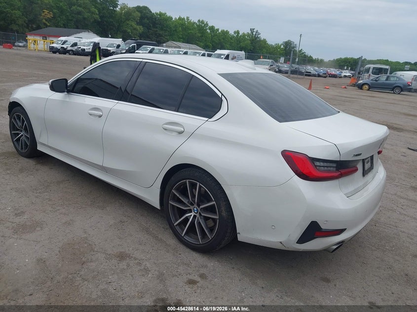 2019 BMW 3er VIN WBA5R7C51KFH17230 IAAI salvage auction — FRONT END, Salvage - Greater Than 75% (Maryland), sold $9,100 on 2026-08-29 (photo 3)