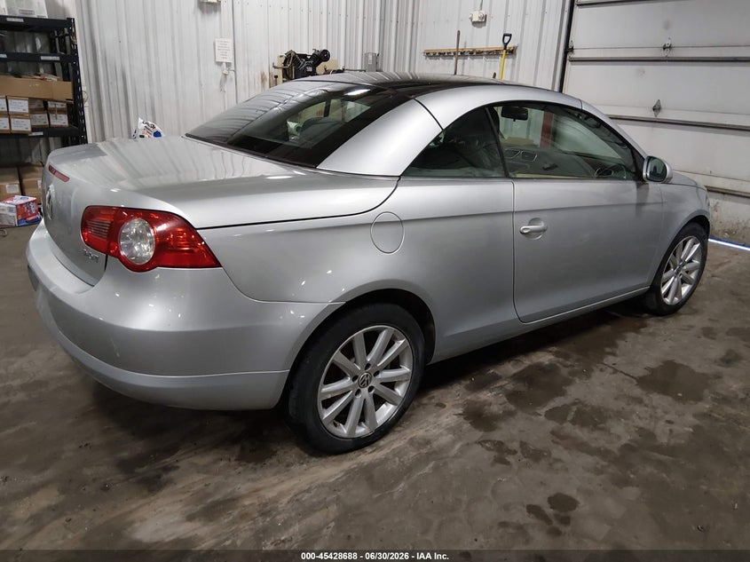 2008 Volkswagen Eos VIN WVWBA71F48V003483 IAAI salvage auction — HAIL, Salvage (Iowa), sold $25 on 2026-07-28 (photo 4)