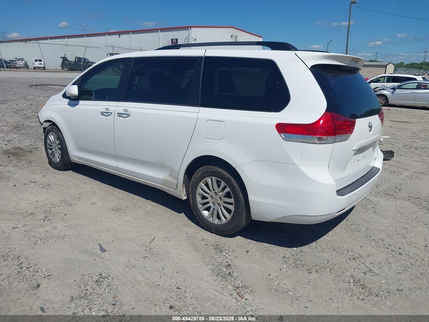 2014 Toyota Sienna VIN 5TDYK3DC4ES415488 IAAI salvage auction — FRONT END, Salvage (Idaho), sold $2,600 on 2026-07-16 (photo 3)