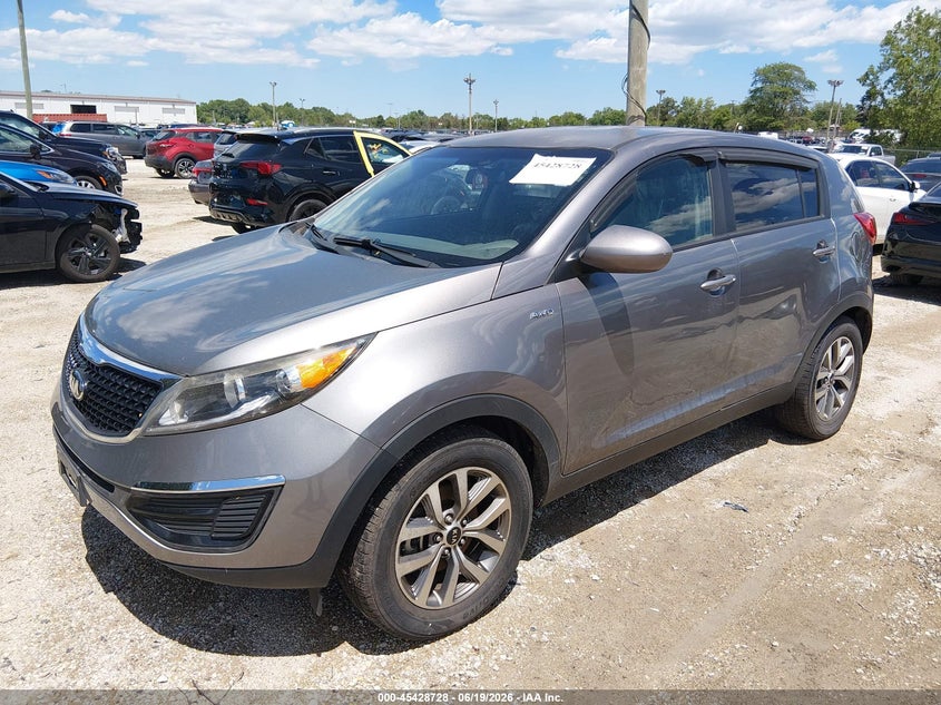 2016 Kia Sportage VIN KNDPBCAC0G7877561 IAAI salvage auction — NORMAL WEAR, Clear (Illinois), sold $1,725 on 2026-07-07 (photo 2)