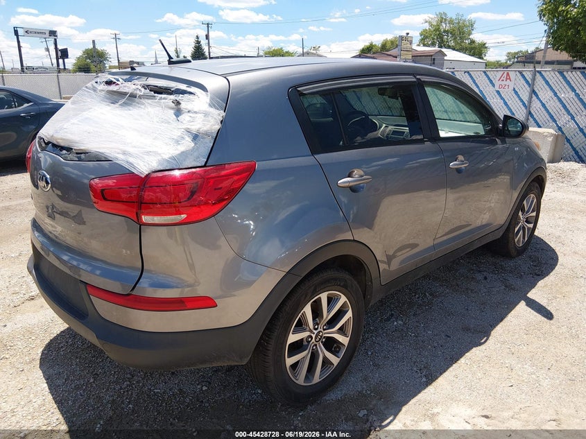 2016 Kia Sportage VIN KNDPBCAC0G7877561 IAAI salvage auction — NORMAL WEAR, Clear (Illinois), sold $1,725 on 2026-07-07 (photo 4)