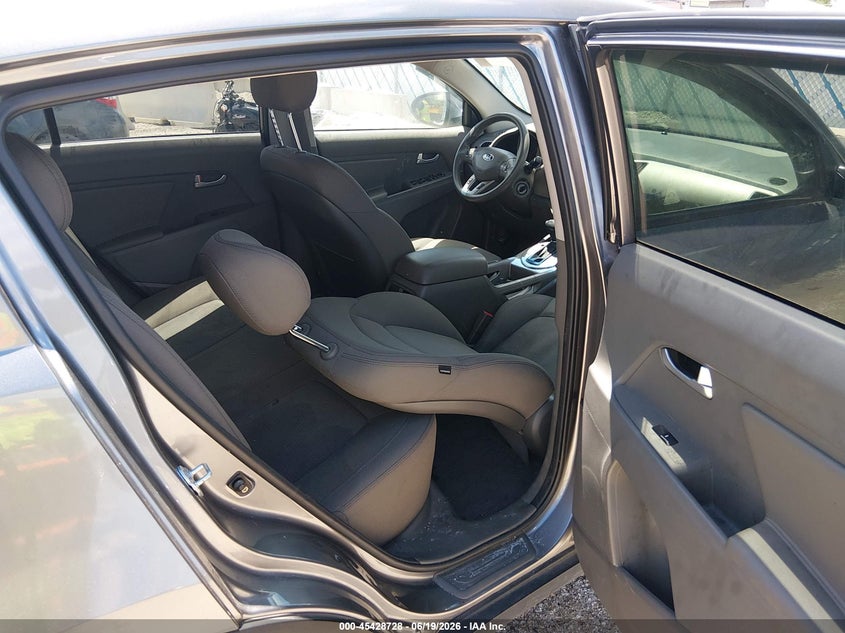 2016 Kia Sportage VIN KNDPBCAC0G7877561 IAAI salvage auction — NORMAL WEAR, Clear (Illinois), sold $1,725 on 2026-07-07 (photo 8)
