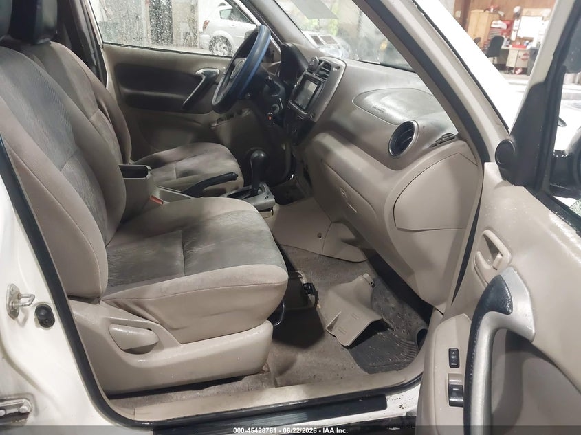 2002 Toyota Rav4 VIN JTEHH20V726053566 IAAI salvage auction — NORMAL WEAR, Clear (New York), sold $400 on 2026-07-22 (photo 5)