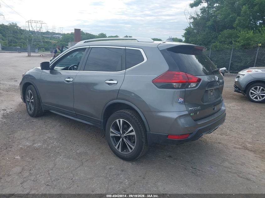 2020 Nissan Rogue VIN JN8AT2MV6LW114782 IAAI salvage auction — RIGHT SIDE, Salvage (Pennsylvania), sold $3,600 on 2026-07-31 (photo 3)